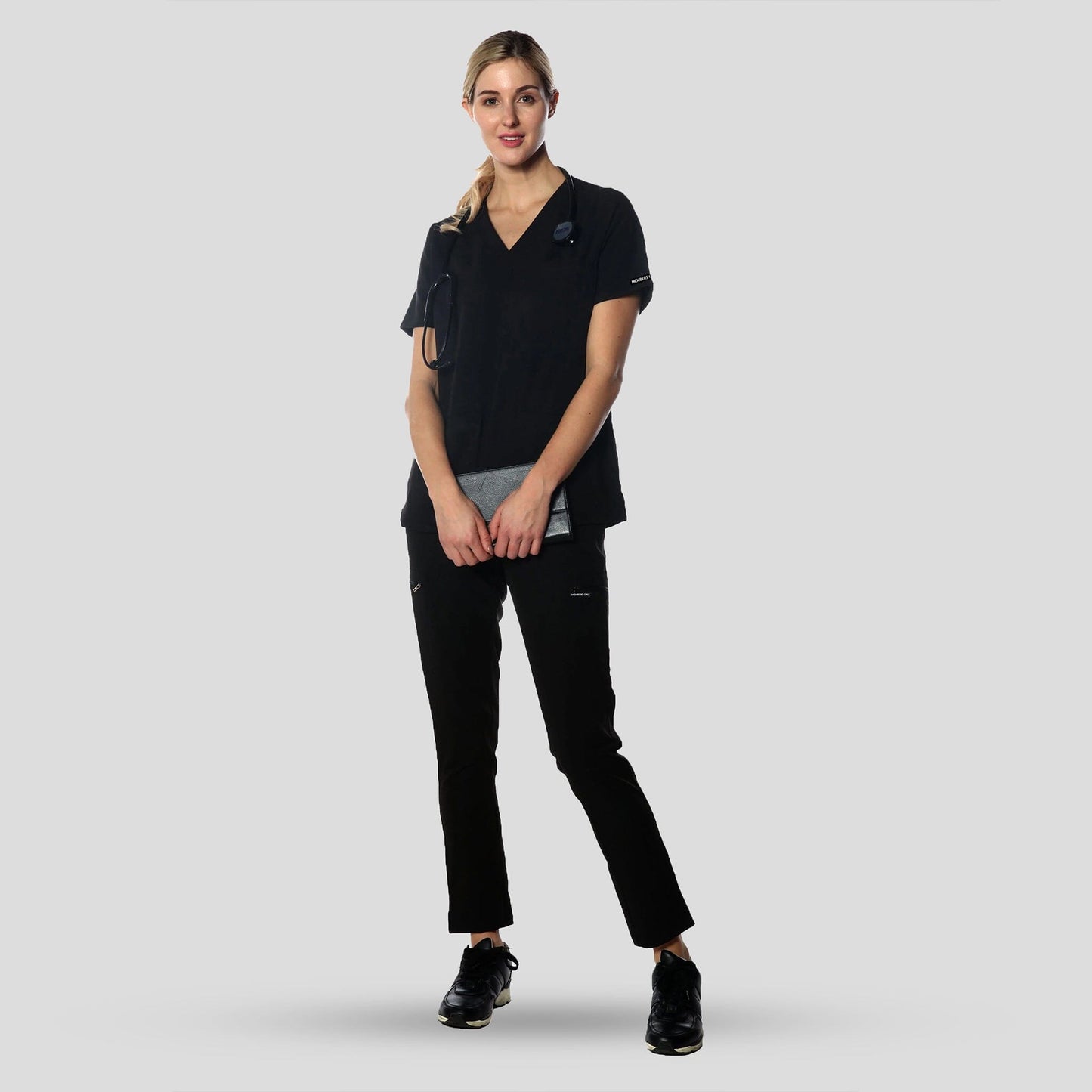 Ravenna 2-Pocket Scrub Top